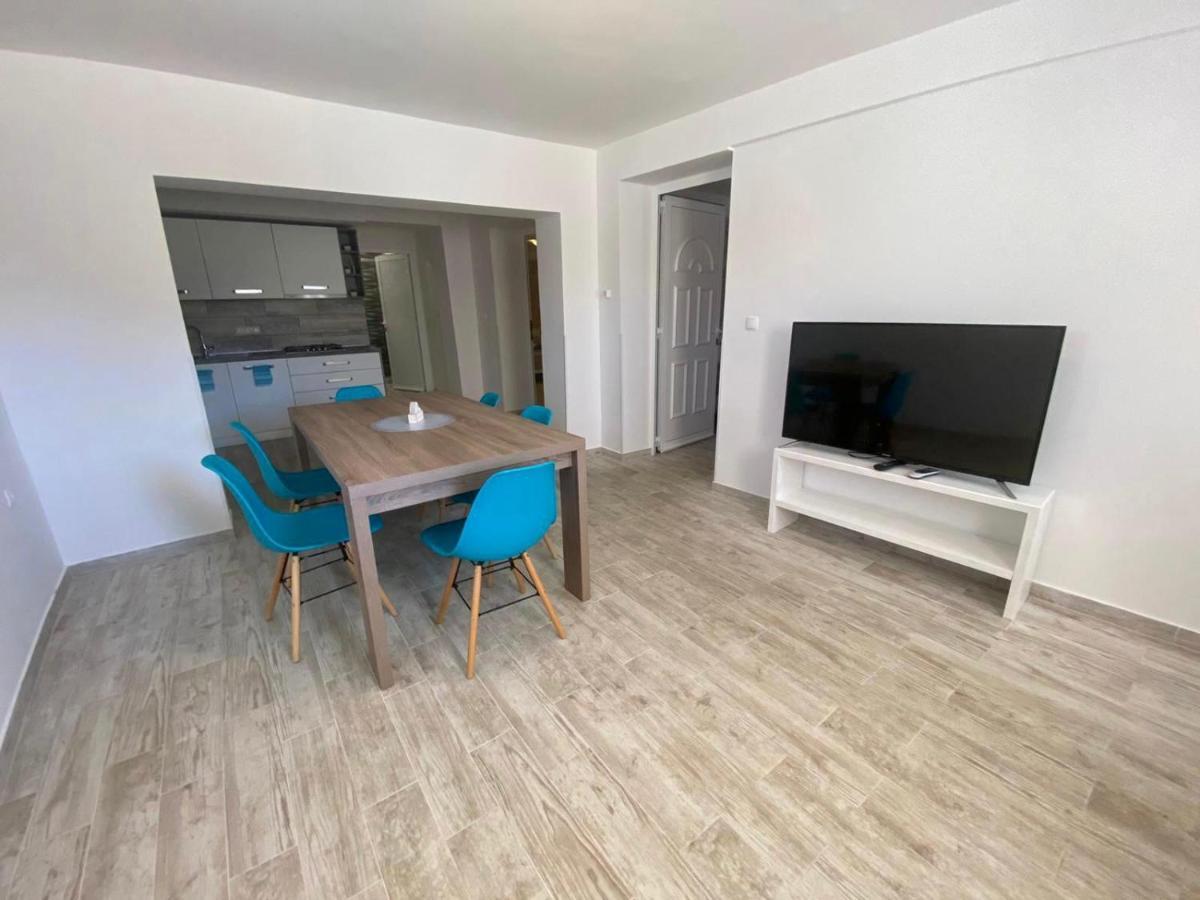 Apartments King - City Center Novalja Exterior foto