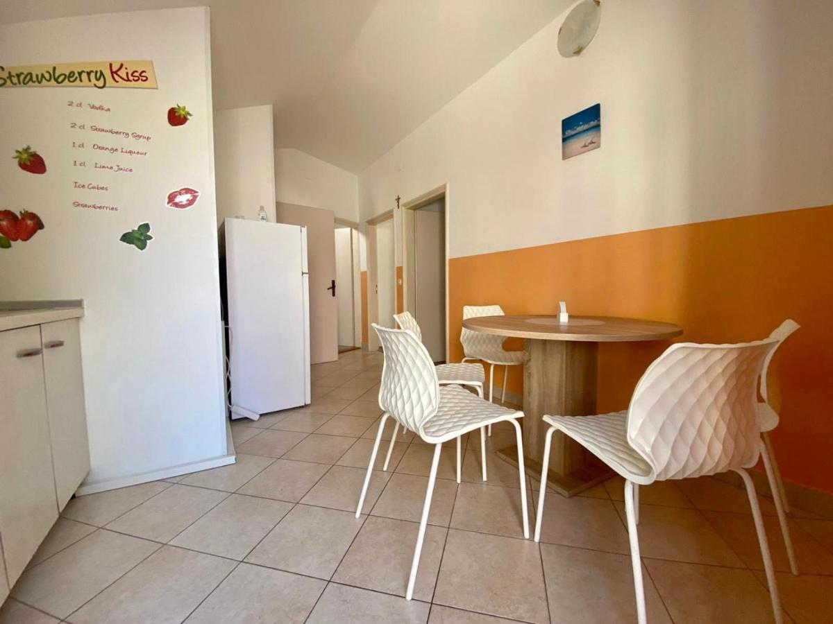 Apartments King - City Center Novalja Exterior foto
