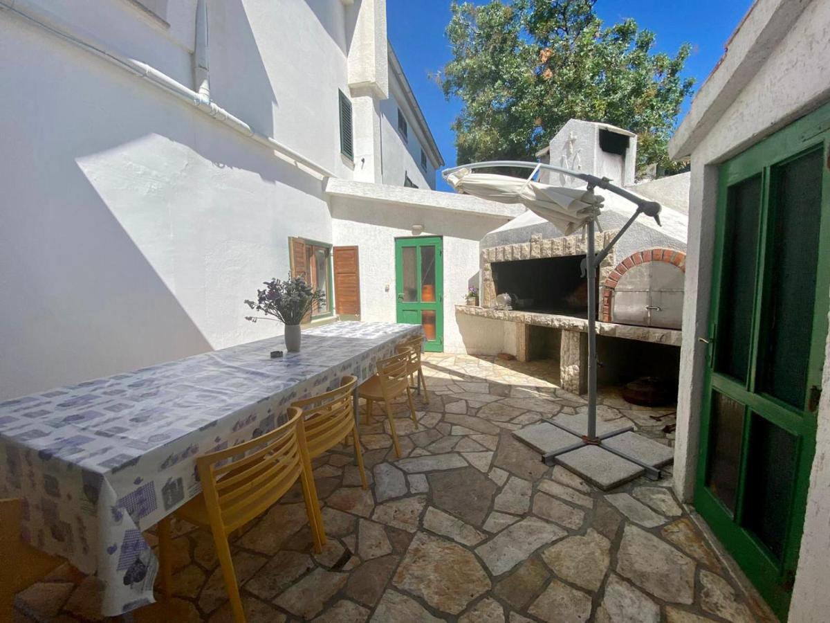 Apartments King - City Center Novalja Exterior foto